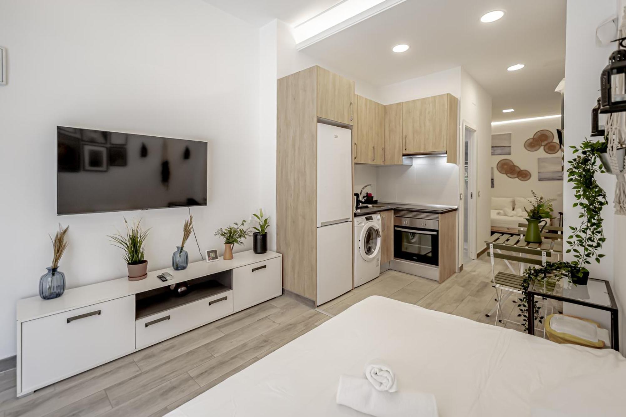 Apartamentos Tetuan Madrid Room photo