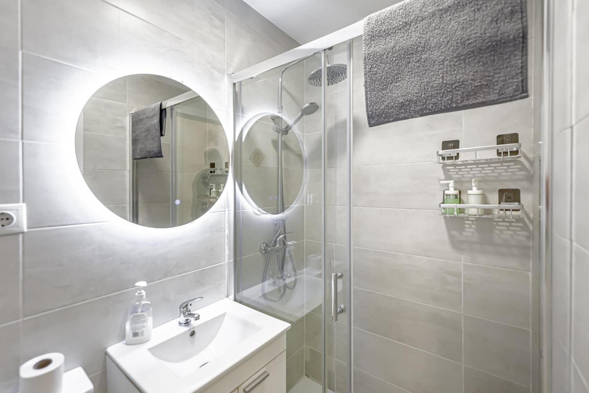 Apartamentos Tetuan Madrid Room photo
