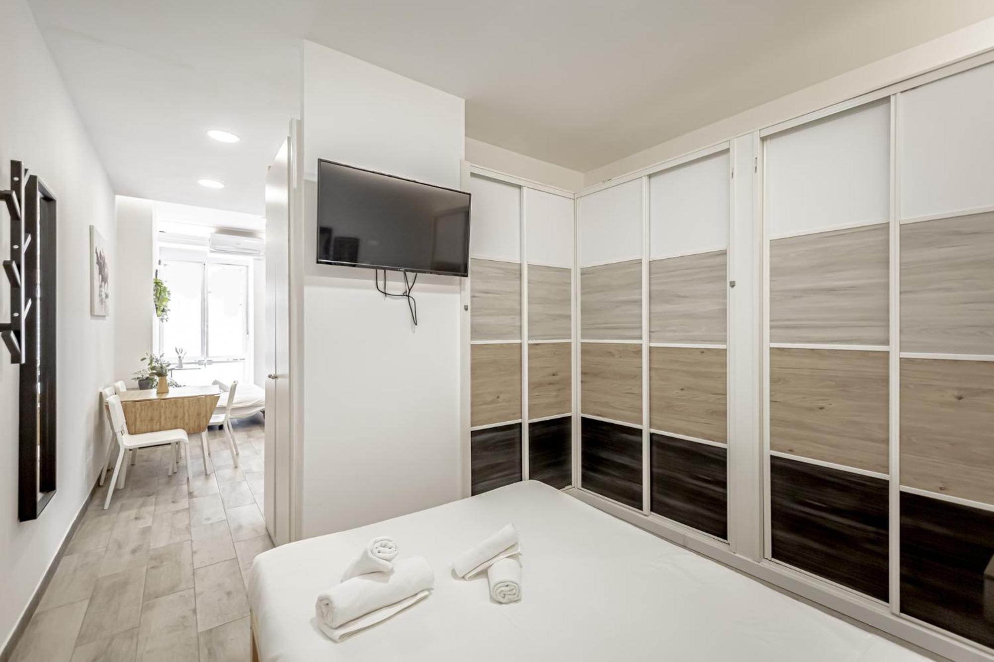 Apartamentos Tetuan Madrid Room photo